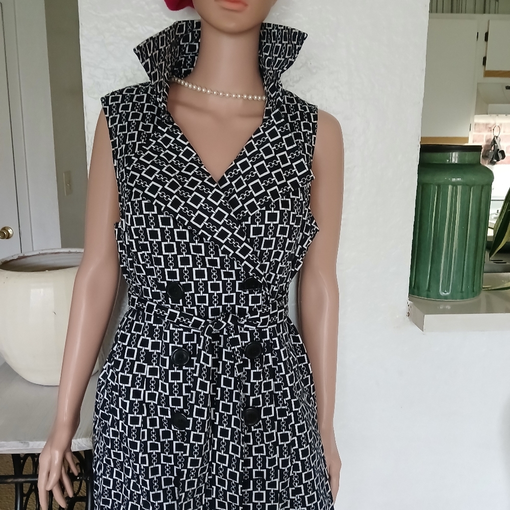 Vertigo Paris Black and White Geometric Dress